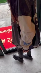 超级粘人的学妹，无敌清纯像一张白纸，人间白月光，逼还是粉色的