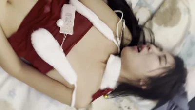 极品小姐姐，完整版已上传至电报群